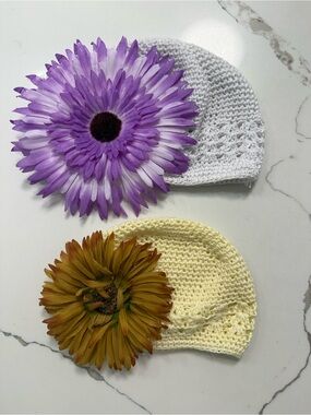 Kids Crochet Flower Beanie Hat - White and Light Yellow